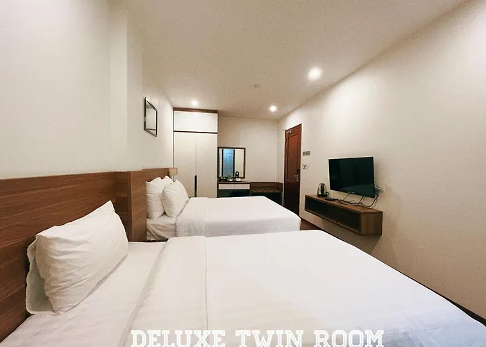 Paragon Noi Bai Hotel & Pool